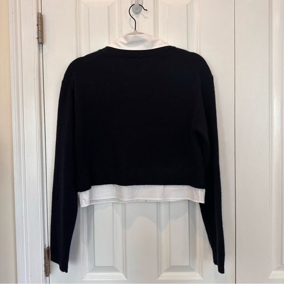 Theory Cropped Mock Neck Sweater in Cashmere - Picture 4 of 7